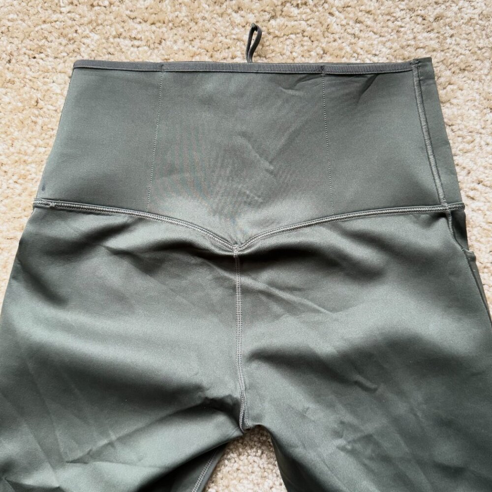 Nike Go Women's High-Waisted Full-Length Leggings with Pockets - Picture 5 of 10